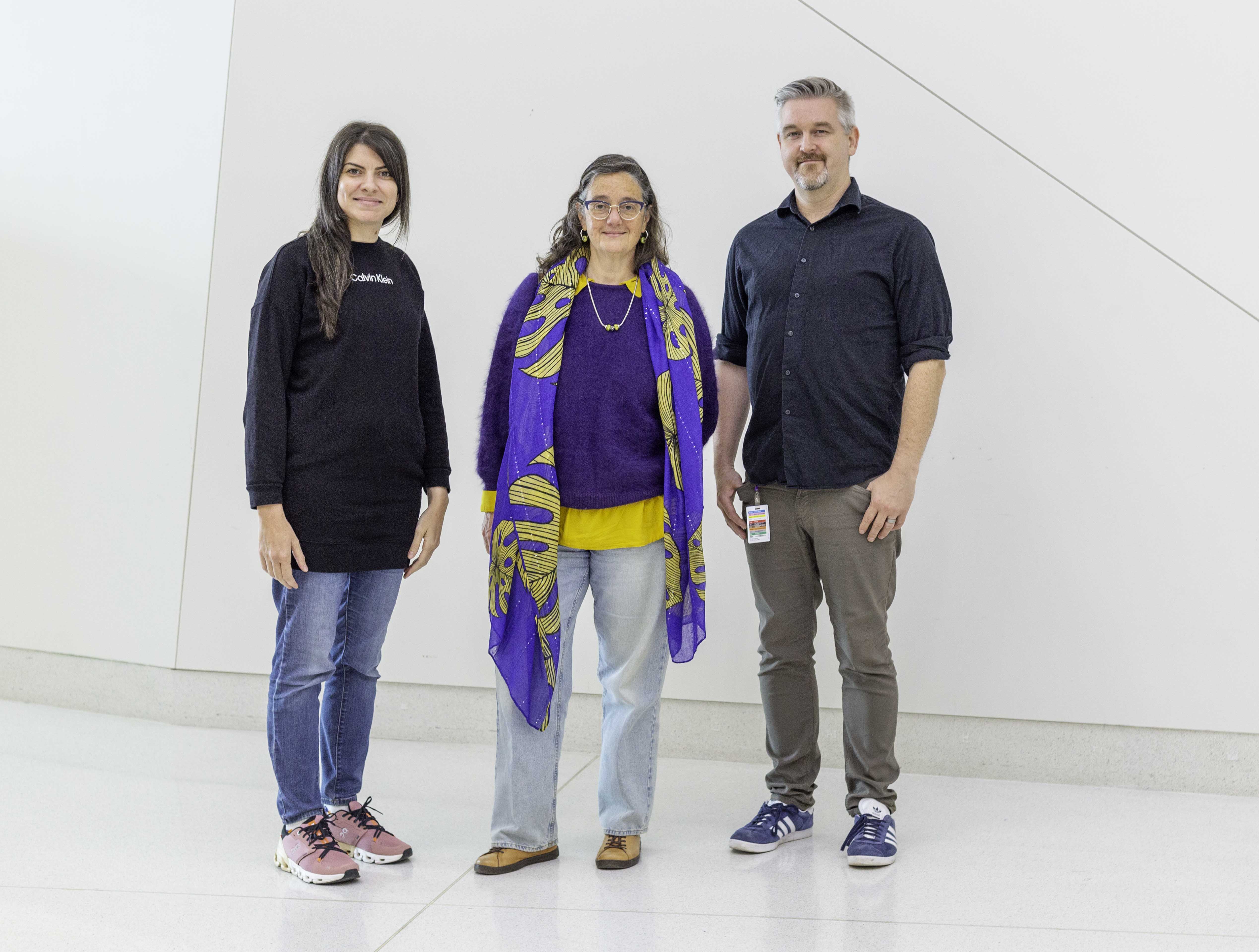 Graciela Piñeyro witth Iness Charfi and Derek Norman Graciela Piñeyro (centre), accompanied by Iness Charfi and Derek Norman